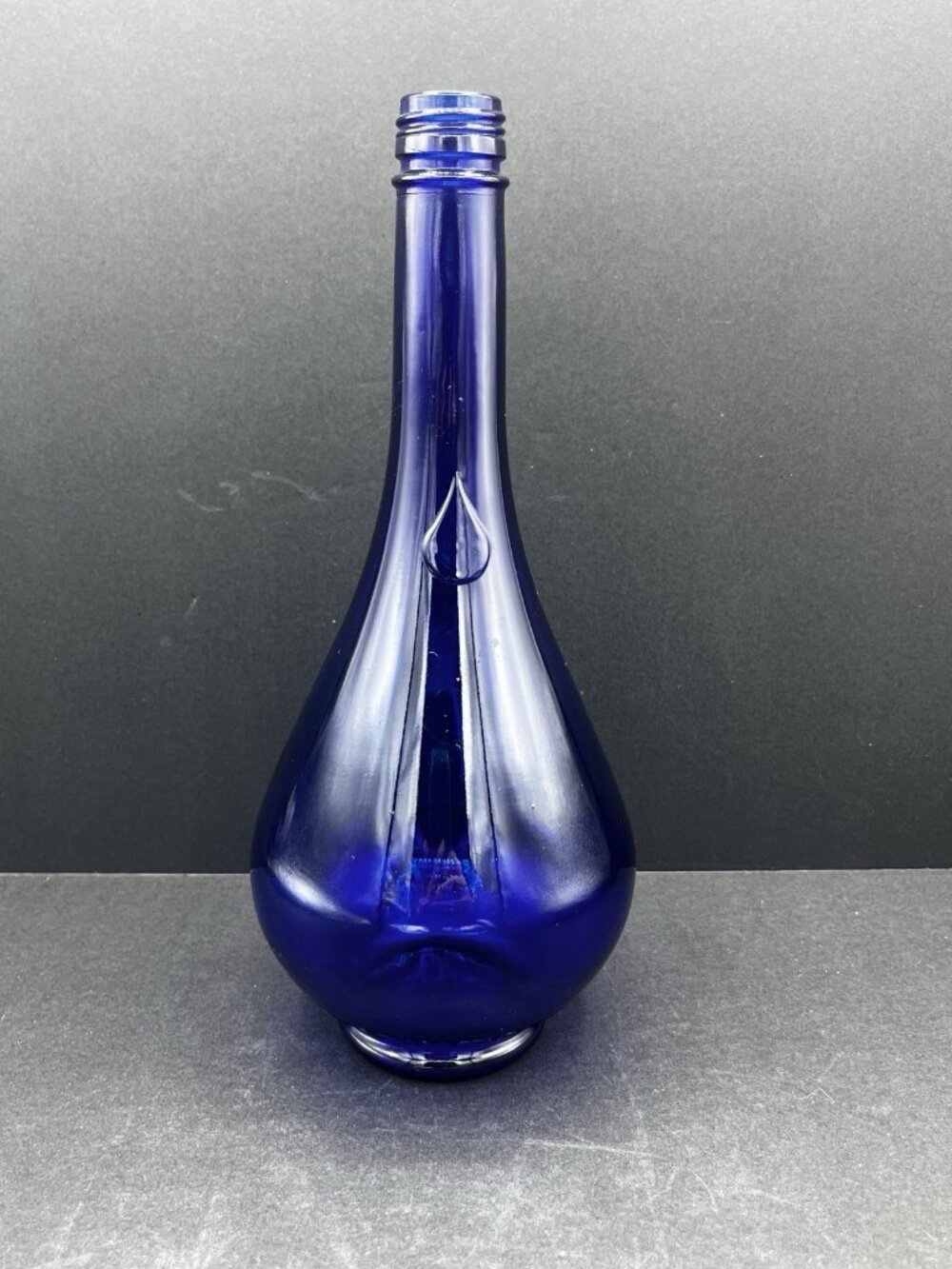 Vintage Acqua della Madonna Teardrop Cobalt Blue Glass Bottle Vase Italy 10.5" - Picture 2 of 5